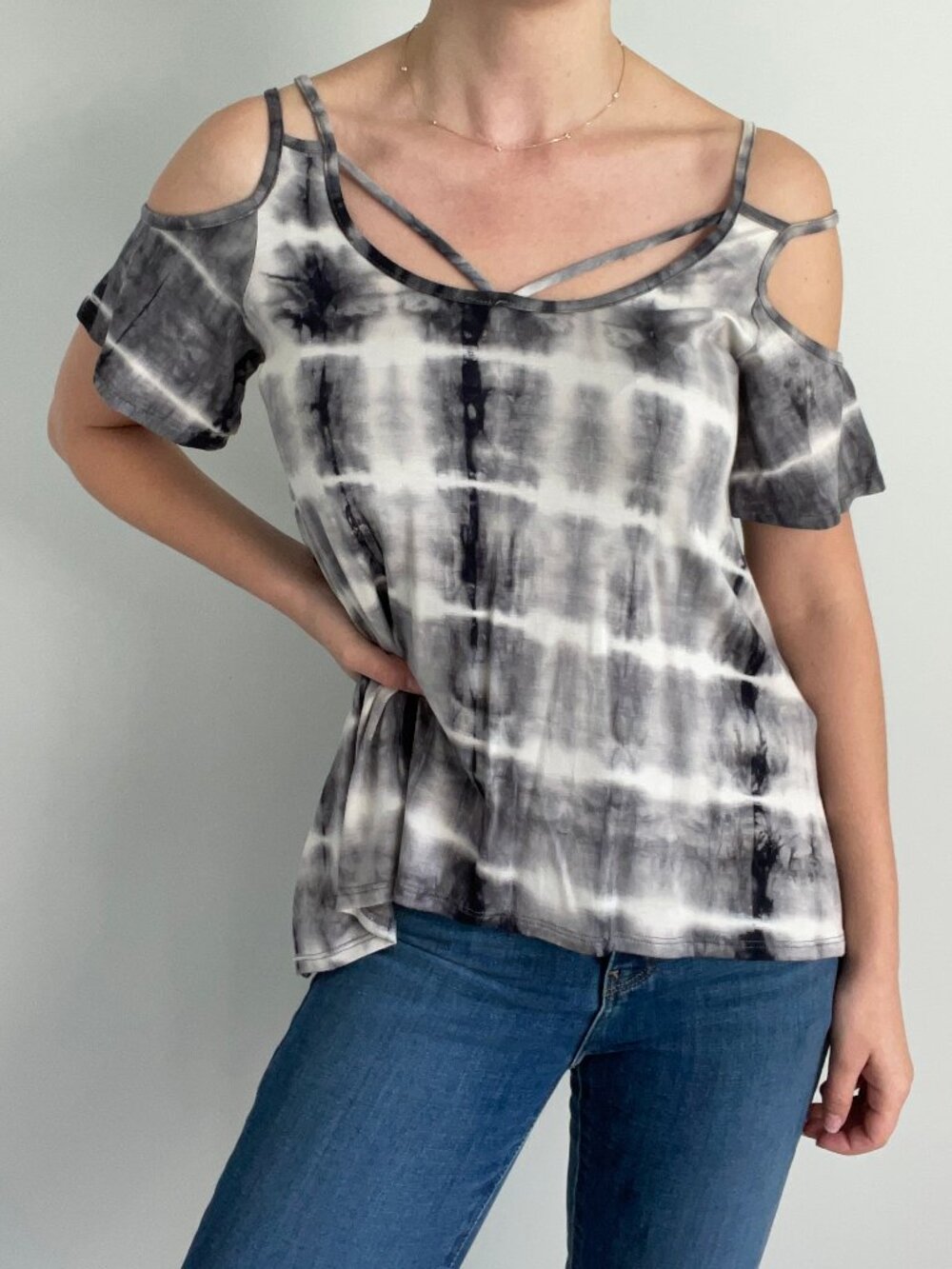Caution to the Wind Cold Shoulder Tie Dye Top Strappy Neck Size S